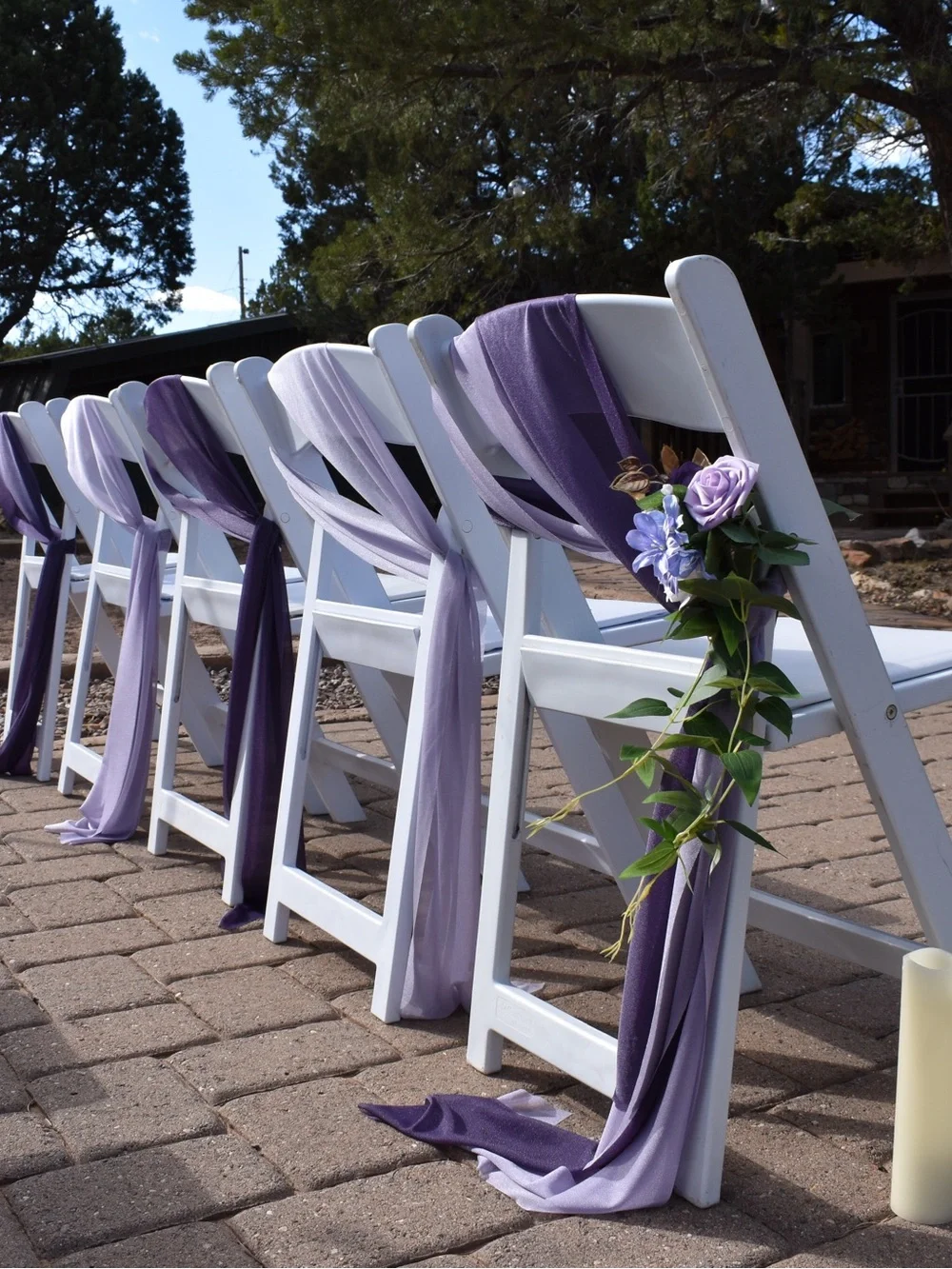 Ling’s Moment lilac & purple chair sashes